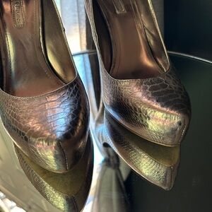 BCBGeneration Metallic Pumps, Sz US 10/EU 40